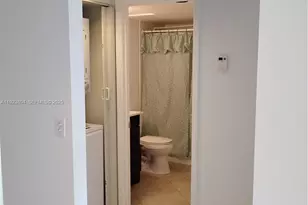 901 SW 128th Terrace, Pembroke Pines, FL 33027 - Photo 8