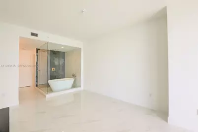 700 NE 24th St #903, Miami, FL 33137 - Photo 12