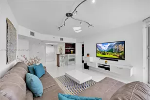 16445 Collins Ave, Sunny Isles Beach, FL 33160 - Photo 4