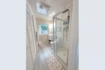 250 NE 42nd St #250, Oakland Park, FL 33334 - Photo 10