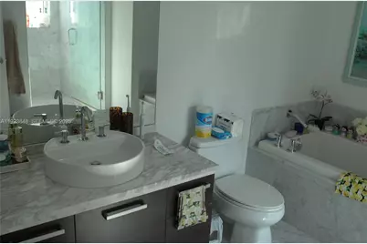 253 NE 2nd St #908, Miami, FL 33132 - Photo 44