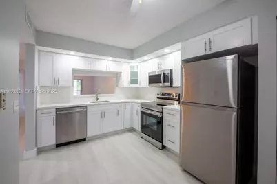 1200 SW 137th Ave #213E, Pembroke Pines, FL 33027 - Photo 1