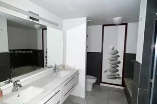 3610 Yacht Club Dr, Aventura, FL 33180 - Photo 14