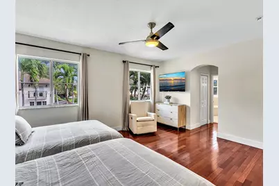 8123 NW 161st Ter, Miami Lakes, FL 33016 - Photo 50