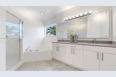 14633 SW 132nd Ave, Miami, FL 33186 - Photo 12