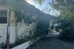 [Address not provided], Hallandale Beach, FL 33009 - Photo 12