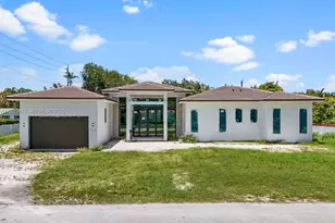 8275 SW 93rd St, Miami, FL 33156 - Photo 4