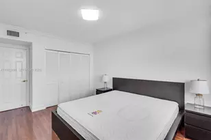 800 Claughton Island Dr, Miami, FL 33131 - Photo 12