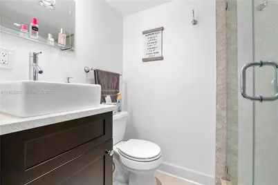 1800 Collins Ave #11B, Miami Beach, FL 33139 - Photo 12