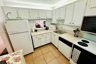 1025 Alton Rd, Miami Beach, FL 33139 - Photo 12