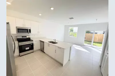 2620 SE 27th Dr, Homestead, FL 33035 - Photo 4
