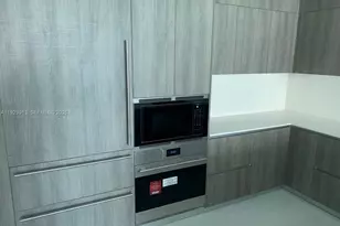 17550 Collins Ave, Sunny Isles Beach, FL 33160 - Photo 4