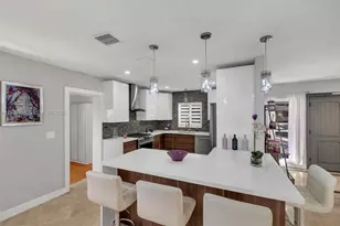 461 NE 115th St, Miami, FL 33161 - Photo 10
