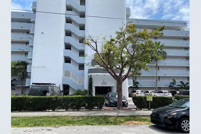 1650 NE 115th St #405, Miami, FL 33181 - Photo 4