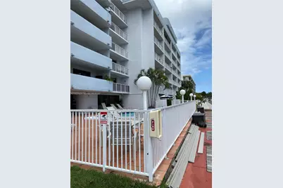 1650 NE 115th St #405, Miami, FL 33181 - Photo 30