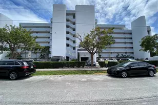 1650 NE 115th St, Miami, FL 33181 - Photo 24