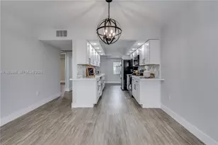 12955 SW 16th Ct, Pembroke Pines, FL 33027 - Photo 10