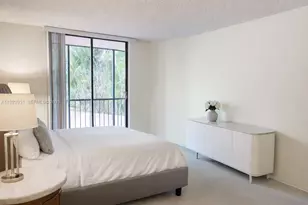 3800 N Hills Dr, Hollywood, FL 33021 - Photo 12