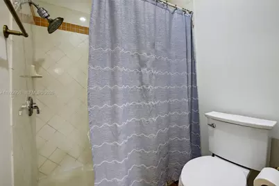 13174 NW 9th Ct, Pembroke Pines, FL 33028 - Photo 18