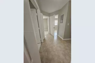 2527 W 76th St #208, Hialeah, FL 33016 - Photo 18
