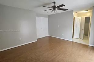 2527 W 76th St, Hialeah, FL 33016 - Photo 10