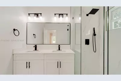 1230 NE 133rd St, North Miami, FL 33161 - Photo 10