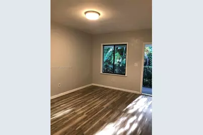 570 NE 69th St #2, Miami, FL 33138 - Photo 16
