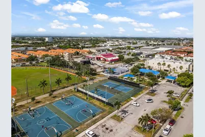 2549 W 72nd Pl, Hialeah, FL 33016 - Photo 4
