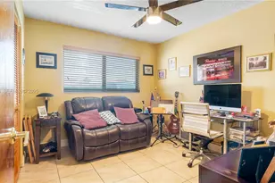 2549 W 72nd Pl, Hialeah, FL 33016 - Photo 16
