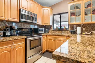 2549 W 72nd Pl, Hialeah, FL 33016 - Photo 26