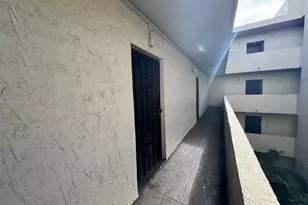 10651 SW 108th Ave, Miami, FL 33176 - Photo 18