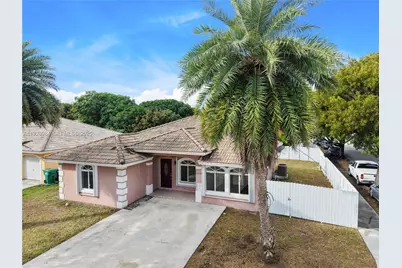 20562 NW 18th Ave, Miami Gardens, FL 33056 - Photo 8