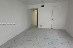 16215 NE 18th Ct, North Miami Beach, FL 33162 - Photo 20