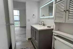 13499 Biscayne Blvd, North Miami, FL 33181 - Photo 30