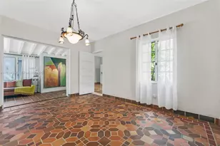 492 NE 55th St, Miami, FL 33137 - Photo 8