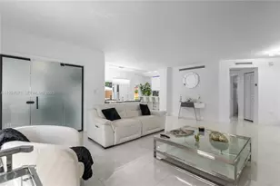 8740 NW 153rd Terrace, Miami Lakes, FL 33018 - Photo 10