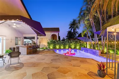 8740 NW 153rd Ter, Miami Lakes, FL 33018 - Photo 32