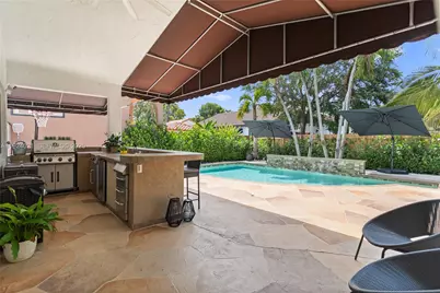 8740 NW 153rd Ter, Miami Lakes, FL 33018 - Photo 26