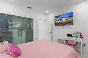 8740 NW 153rd Terrace, Miami Lakes, FL 33018 - Photo 50