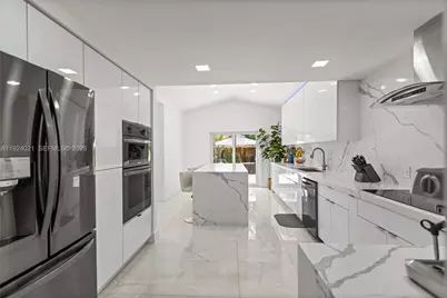 8740 NW 153rd Ter, Miami Lakes, FL 33018 - Photo 18