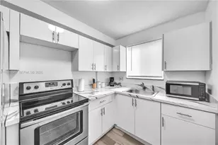 506 N 60th Terrace, Hollywood, FL 33024 - Photo 1