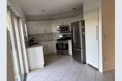 5332 NW 89th Ave, Sunrise, FL 33351 - Photo 10