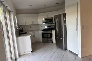 5332 NW 89th Ave, Sunrise, FL 33351 - Photo 10