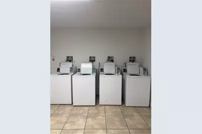 6930 Miami Gardens Dr #1-307, Hialeah, FL 33015 - Photo 12