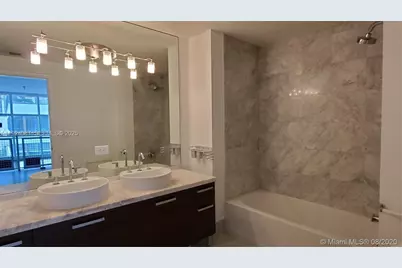 253 NE 2nd St #622, Miami, FL 33132 - Photo 14