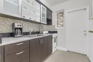503 75th St, Miami Beach, FL 33141 - Photo 12