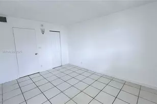 4550 NW 9th St, Miami, FL 33126 - Photo 18