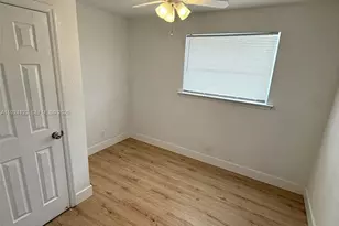 4411 NW 34th St, Lauderdale Lakes, FL 33319 - Photo 12