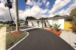 4411 NW 34th St, Lauderdale Lakes, FL 33319 - Photo 2