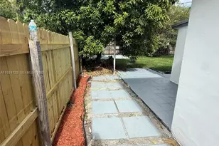 4411 NW 34th St, Lauderdale Lakes, FL 33319 - Photo 28